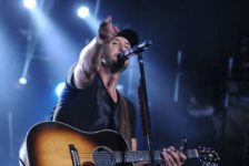 Luke Bryan “Kicks the Dust Up” in Salt Lake City