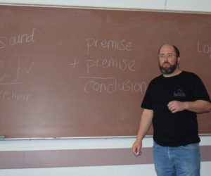 Learning Communities: Connecting or clashing perspectives?