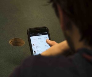 Forget 9-to-5: College students find alternate ways to earn extra cash