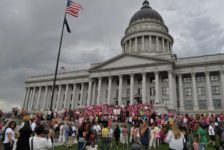 Rally in support of Planned Parenthood brings a variety of views