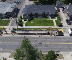 Student residents, commuters experience disruption with 1300 East construction